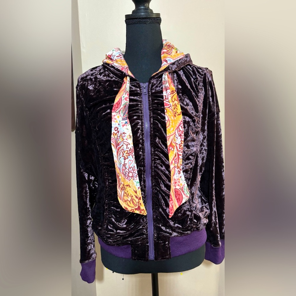 Velour zip up jacket with hood. NWT. Size S. Deep purple color.